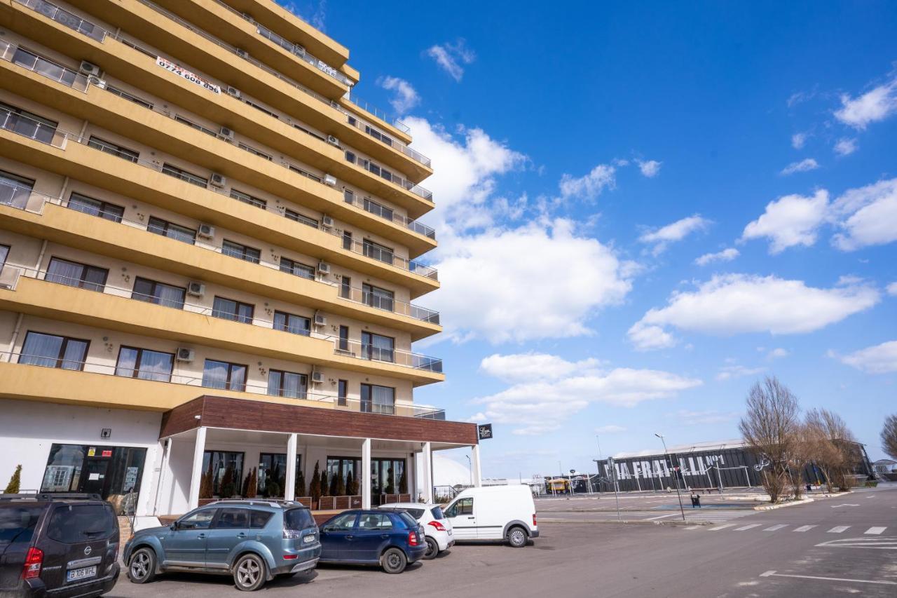 Summerland Sea-View Luxury Apartment مامايا المظهر الخارجي الصورة