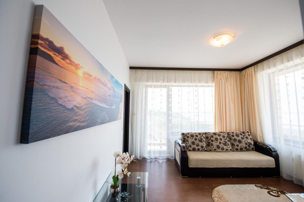 Summerland Sea-View Luxury Apartment مامايا المظهر الخارجي الصورة