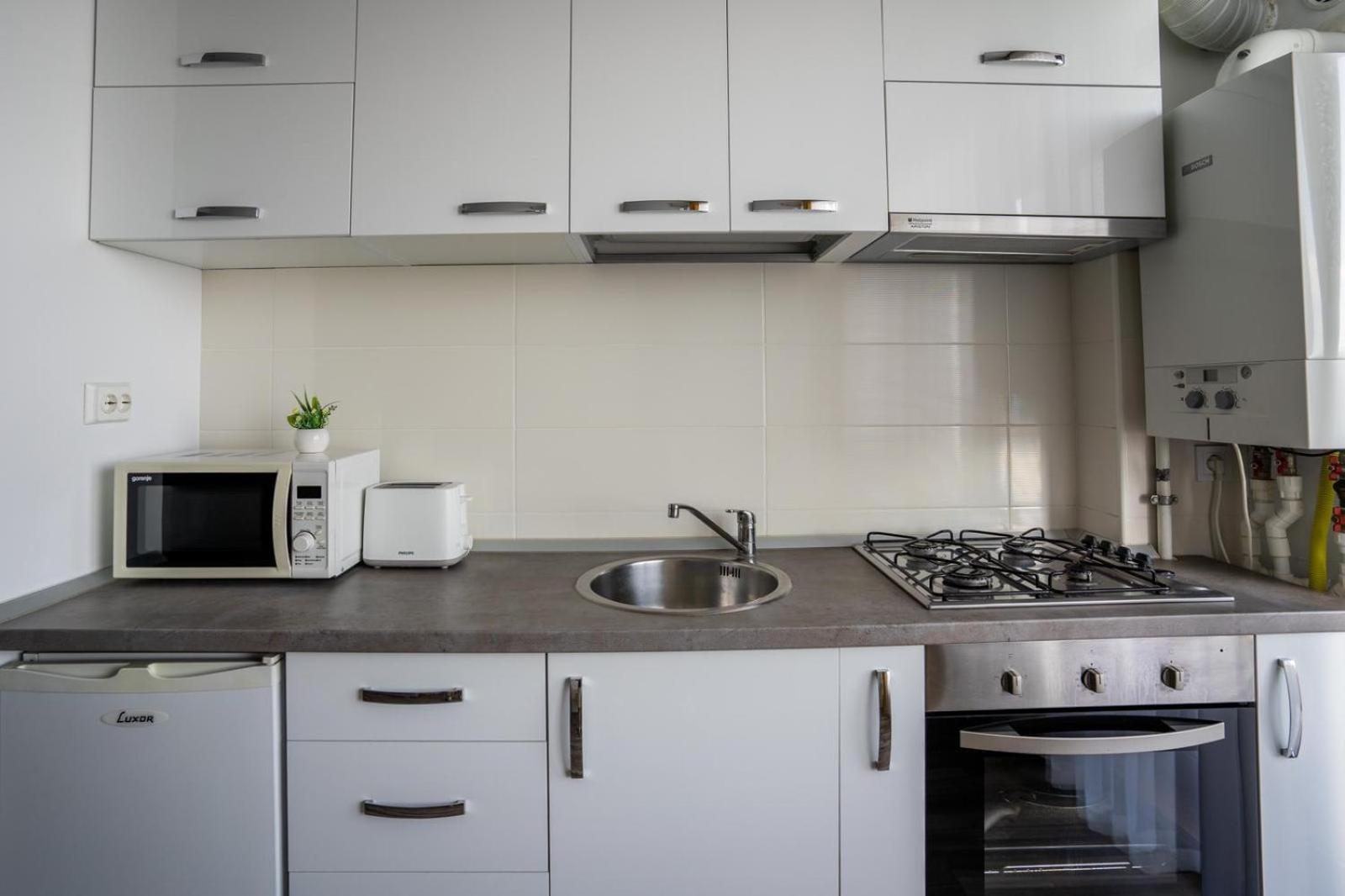 Summerland Sea-View Luxury Apartment مامايا المظهر الخارجي الصورة